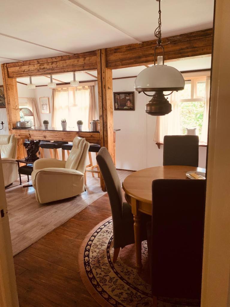 ברונסום Leuk Vakantiehuisje 6P מראה חיצוני תמונה